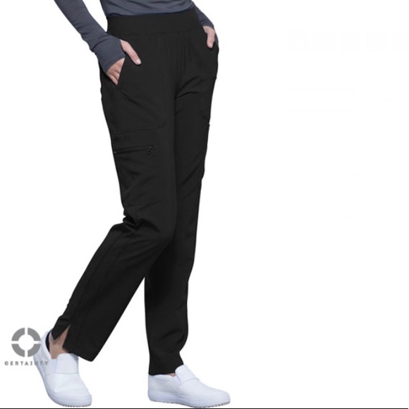 Mid-rise Tapered Leg Pull On Scrub Pant (Black) - Picture 2 of 5